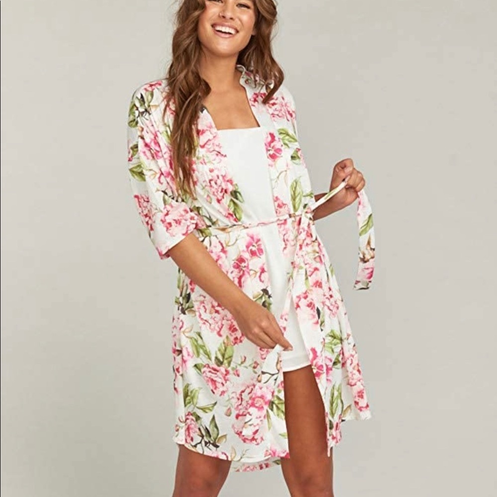 Show me your MuMu Robe - Picture 2 of 6